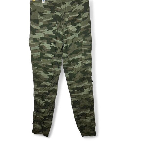 Justice Girls Camo Patch Pants NWT Size 16 Regular - Picture 4 of 5